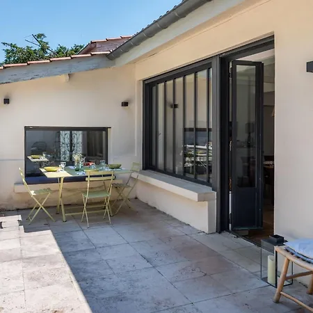 Maison Re - Chic And Relaxed House With Pool And Garden Villa Sainte-Foy-les-Lyon